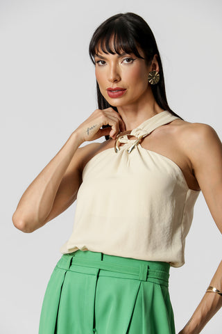 Blusa Com Fivela No Decote - BEGE