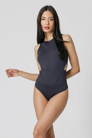 Body Vazado com Recortes