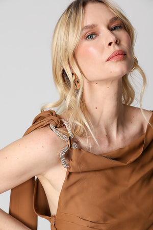 Macacão Assimétrico com Alça Brilhante