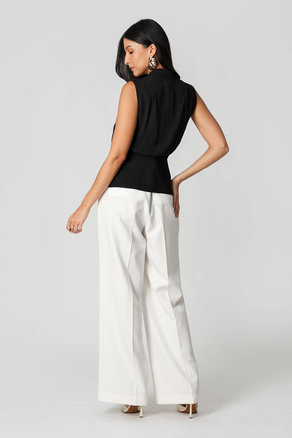 Blusa Transpassada com Fivelas