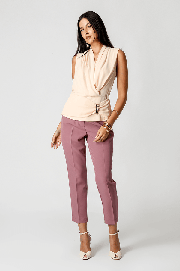 Blusa Transpassada com Fivelas