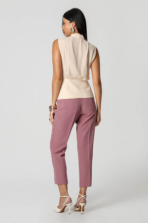 Blusa Transpassada com Fivelas