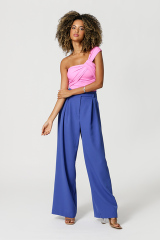 Body drapeado de un solo hombro - ROSA CLARO