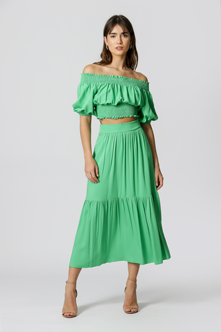 Blusa con hombros descubiertos y tejido elástico - VERDE