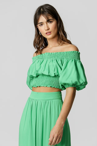 Blusa con hombros descubiertos y tejido elástico - VERDE