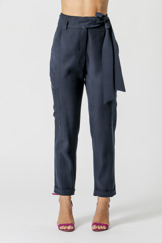 Calça Cargo Cenoura Com Cinto Faixa - MARINHO