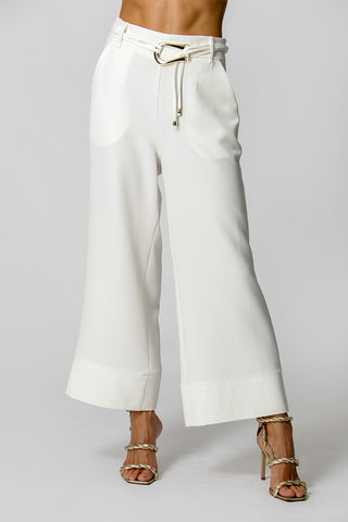 Pantalones Pantacourt con cinturón - BLANCO ROJO