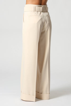 Calça Reta Alfaiataria Com Cinto Dourado
