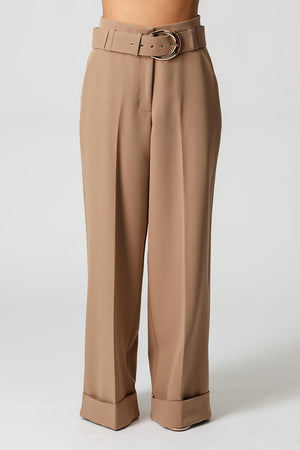 Calça Reta Alfaiataria Com Cinto Dourado