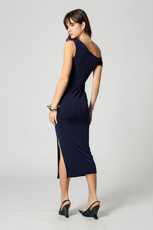 Vestido Decote Assimétrico