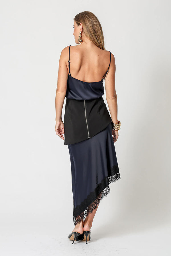 Blusa De Cetim Com Alça e Renda