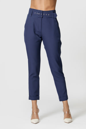 Calça Alfaiataria com Cinto