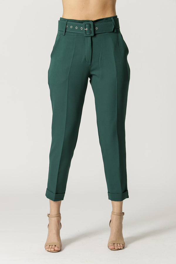 Calça Cenoura Alfaiataria com Cinto