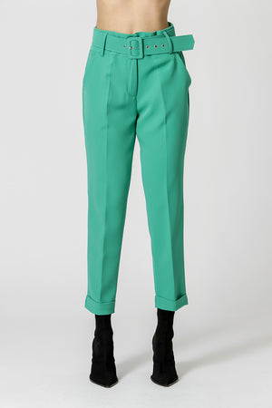 Calça Cenoura Alfaiataria com Cinto