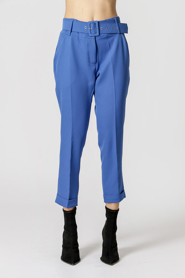 Calça Cenoura Alfaiataria com Cinto