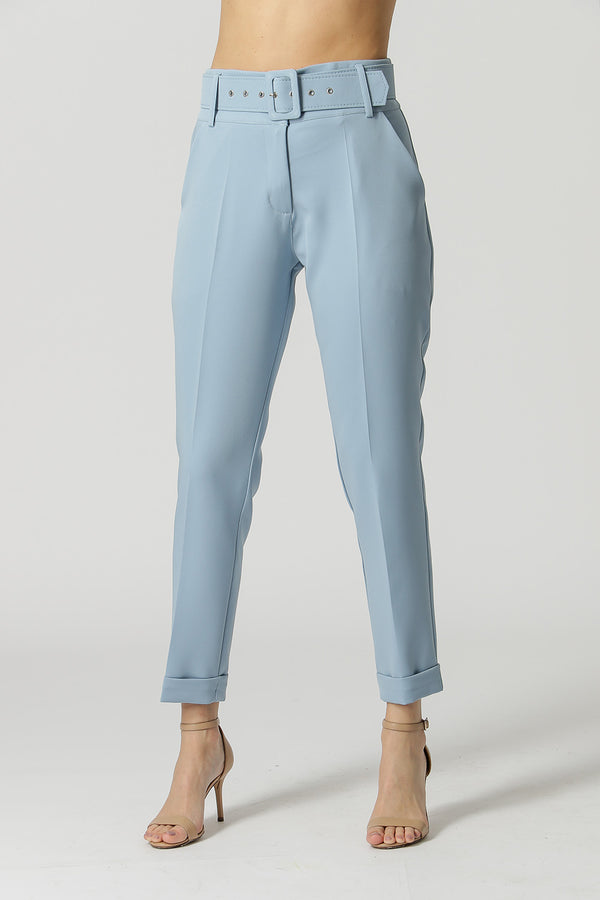 Calça Cenoura Alfaiataria com Cinto