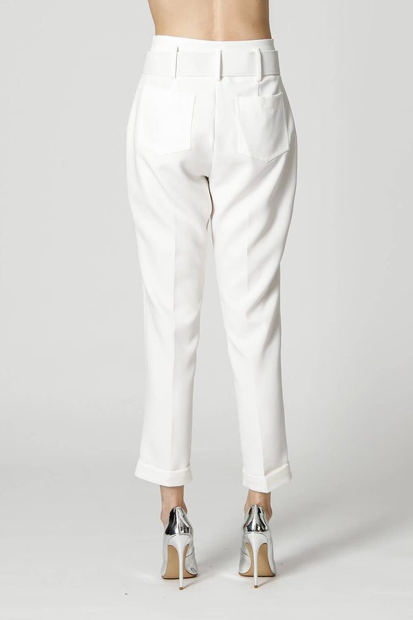 Calça Cenoura Alfaiataria com Cinto