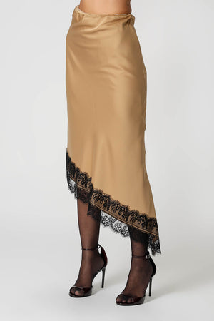 Saia Assimétrica Em Cetim Com Renda