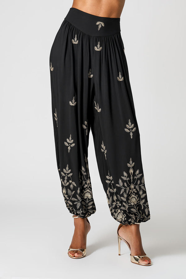 Calça Aladim Em Viscose Com Bordado