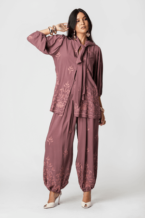 Calça Aladim Em Viscose Com Bordado