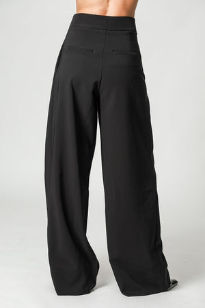 Calça Pantalona De Alfaiataria Com Fivela