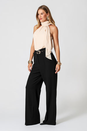 Blusa Cava Americana Com Echarpe