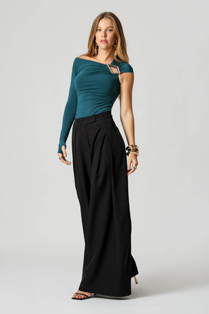 Blusa Ombro Único Com Fivela Malha ITY
