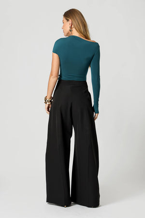 Blusa Ombro Único Com Fivela Malha ITY