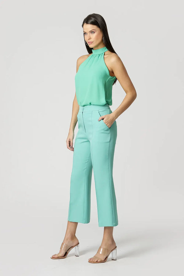 Blusa com Gola e Leve Franzido TRIMIX