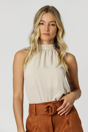 Blusa com Gola e Leve Franzido TRIMIX