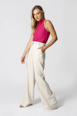 Blusa com Gola e Leve Franzido TRIMIX