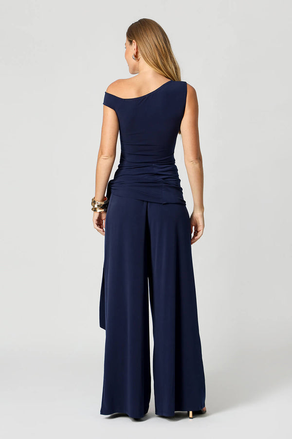 Blusa Ombro Assimétrico com Renda