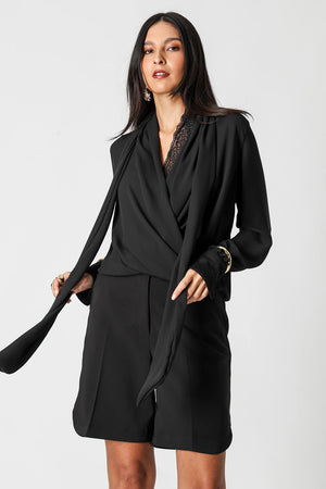 Blusa Cachequer Em Crepe Com Top De Renda