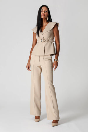 Blusa Peplum Alfaiataria com Gola Maxi