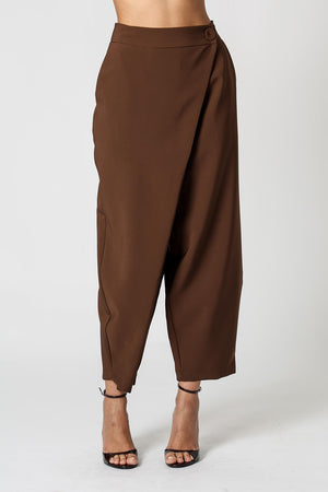 Calça Ballon De Alfaiataria Com Cós Transpassado