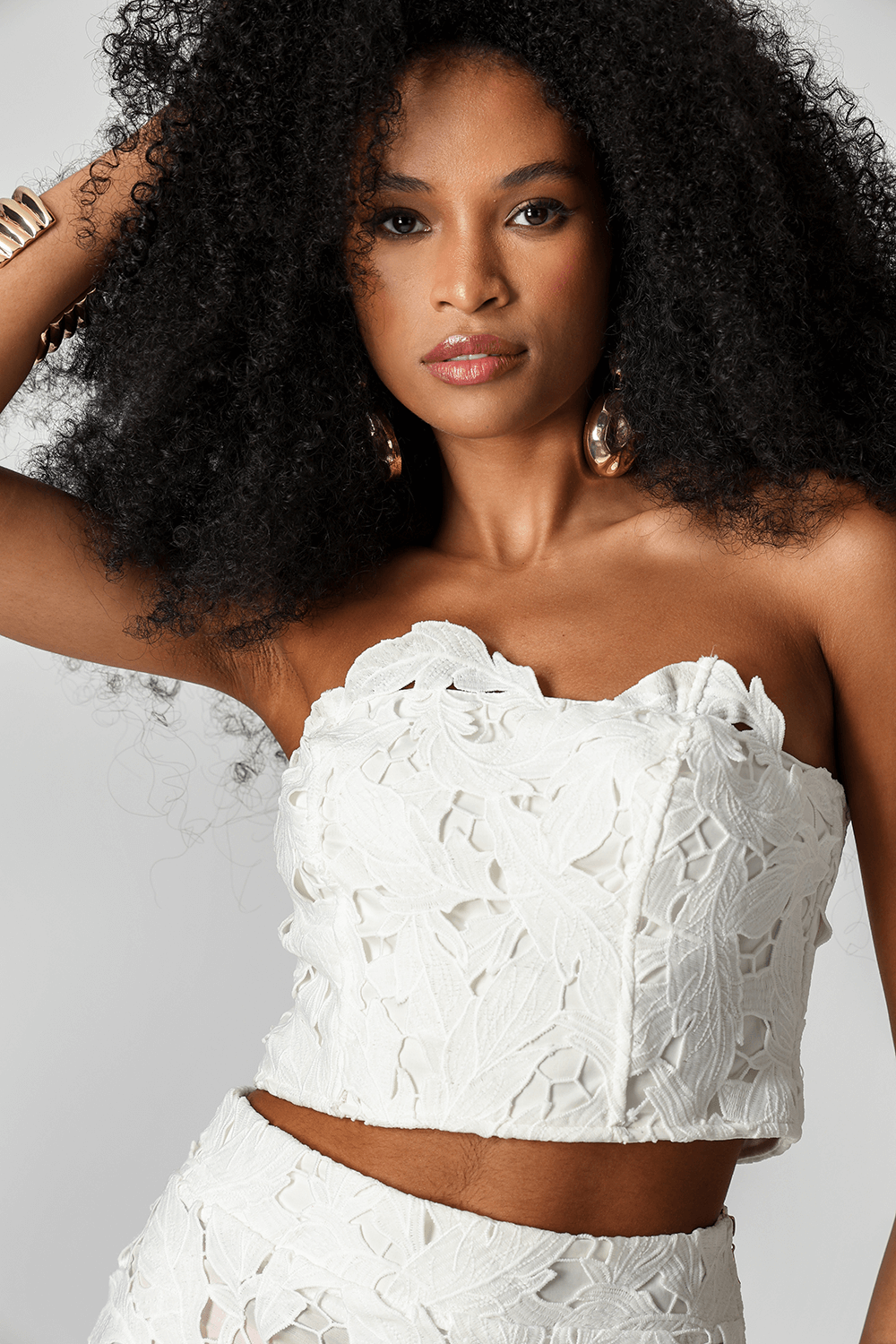 Top Strapless em Guipir Leaf