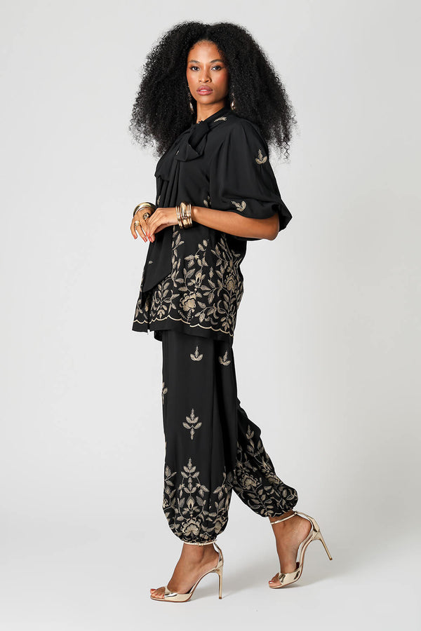 Camisa em Viscose Com Faixa e Bordado