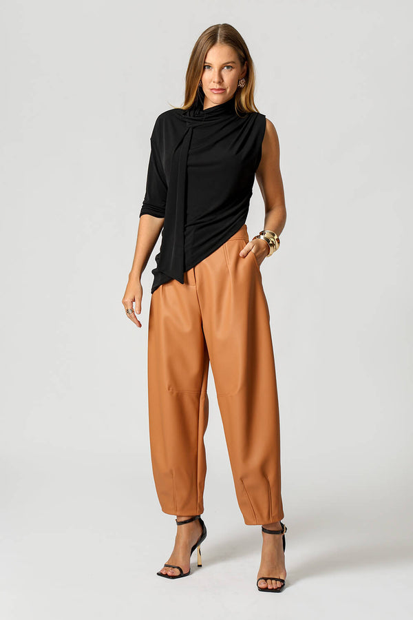Blusa Assimétrica Ombro Único Em Malha ITY