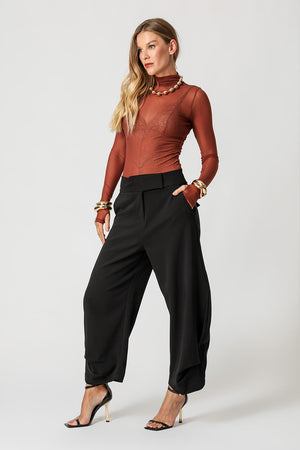 Blusa Tule Com Abertura Para Polegar