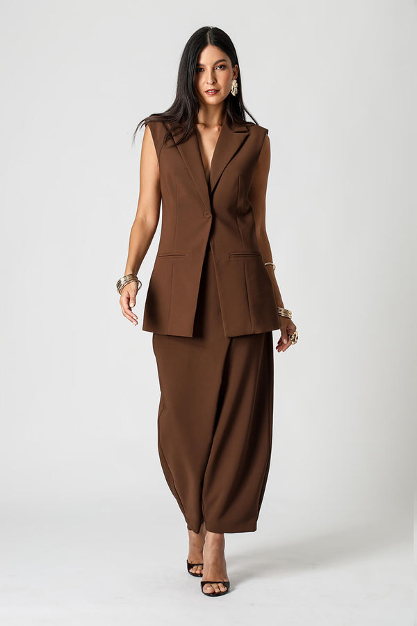 Colete e Blusa Alfaiataria com Ombreiras