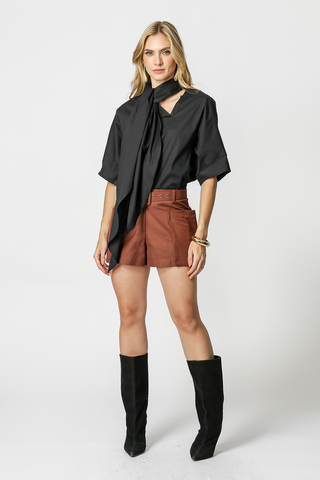 Pantalones cortos con bolsillos grandes - MARRÓN