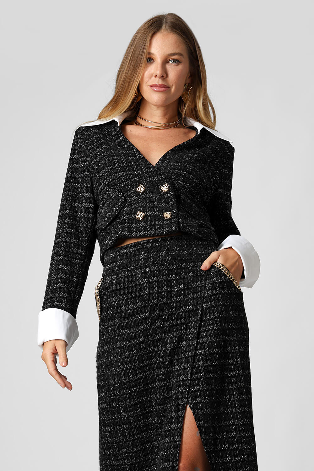 Casaqueto Tweed Com Botões Dourados