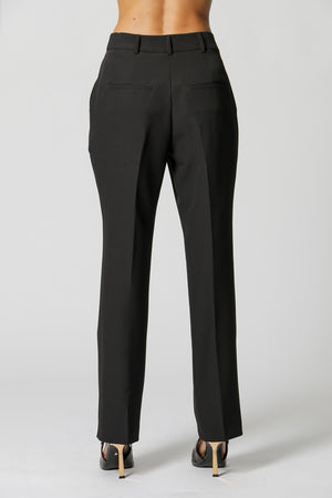 Calça Reta Com Recorte Frontal