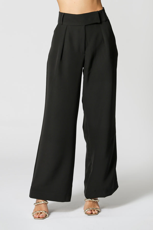 Calça Pantalona Minimalista