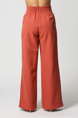 Calça Pantalona Minimalista