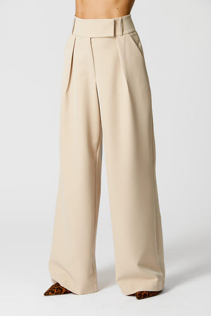Calça Pantalona Minimalista
