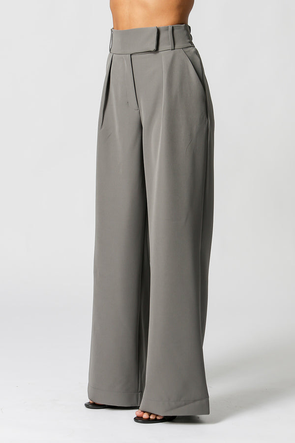Calça Pantalona Minimalista