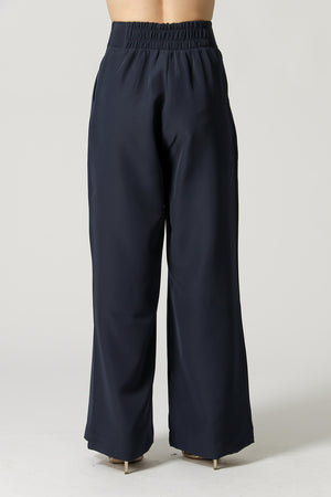 Calça Pantalona Minimalista