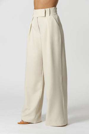 Calça Pantalona Minimalista