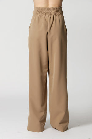 Calça Pantalona Minimalista